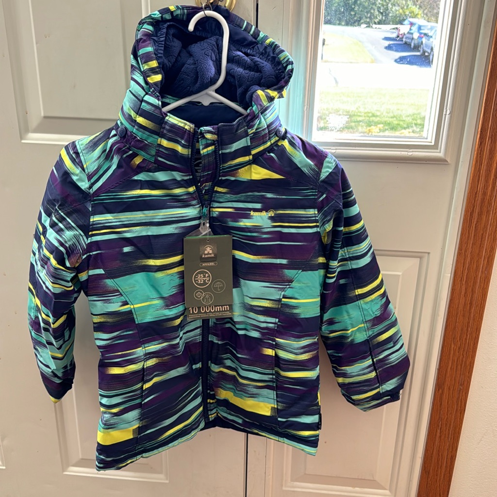 Kamik Girl's Static Insulated Jacket (Toddler/Little Kids/Big Kids 8 (Big Kids)